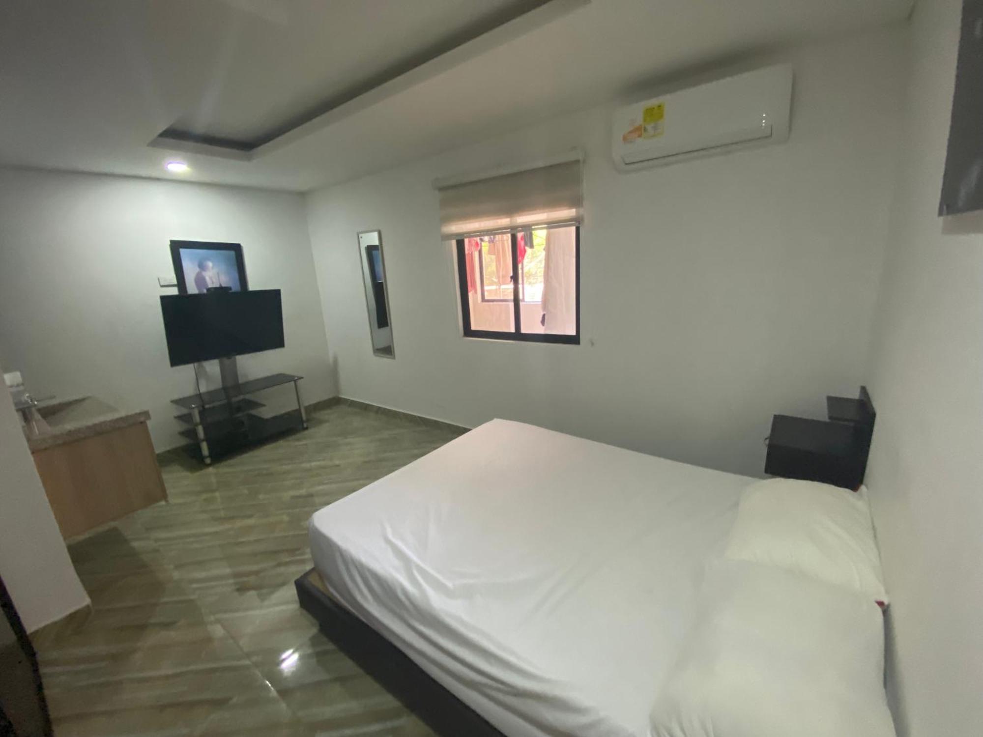 Hotel Deluxe Oasis De La Colina Girardot Exterior photo